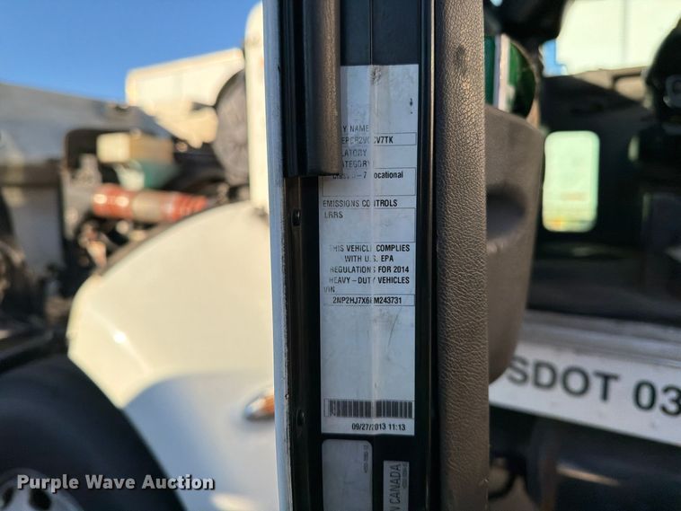 image for item FK2227 2014 Peterbilt 337 box truck
