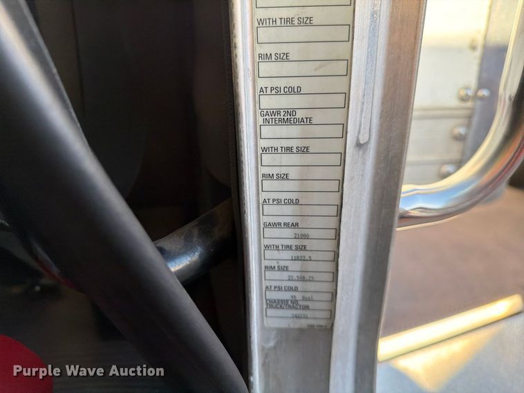 image for item FK2227 2014 Peterbilt 337 box truck