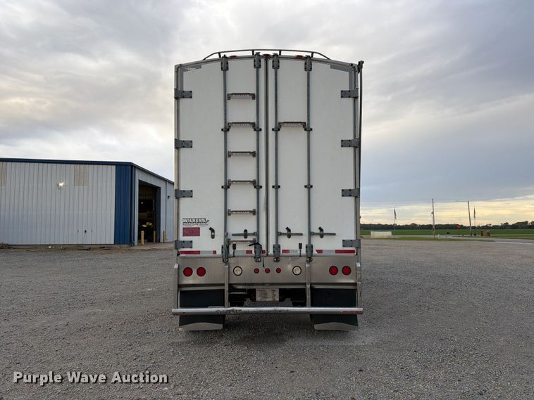 image for item FK3867 2001 Wilkens OK2MA32NCFSR walking floor trailer
