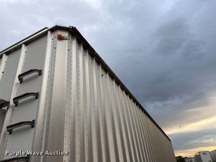 image for item FK3867 2001 Wilkens OK2MA32NCFSR walking floor trailer