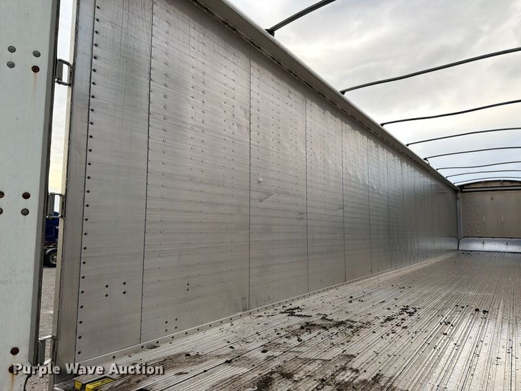 image for item FK3867 2001 Wilkens OK2MA32NCFSR walking floor trailer