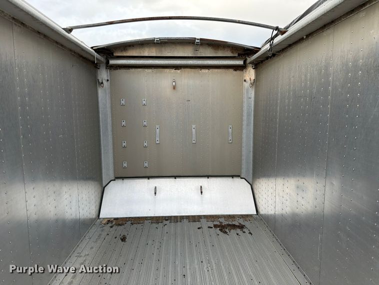 image for item FK3867 2001 Wilkens OK2MA32NCFSR walking floor trailer