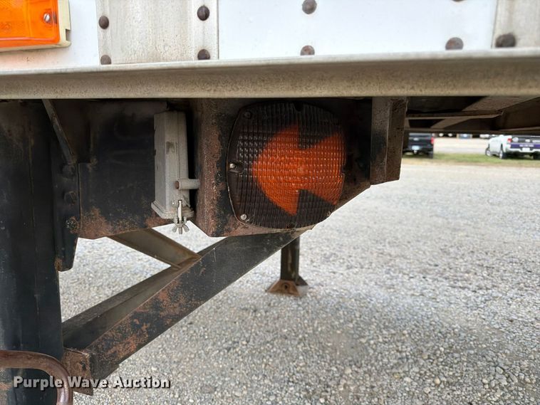 image for item FK3867 2001 Wilkens OK2MA32NCFSR walking floor trailer