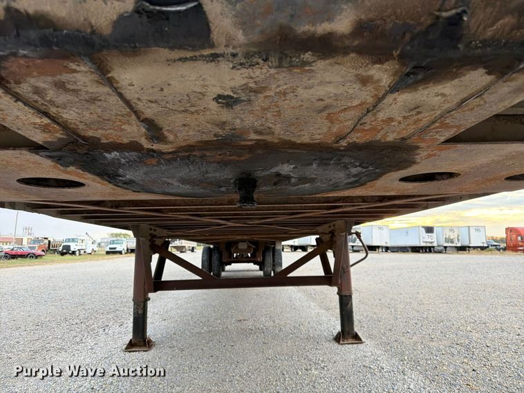 image for item FK3867 2001 Wilkens OK2MA32NCFSR walking floor trailer