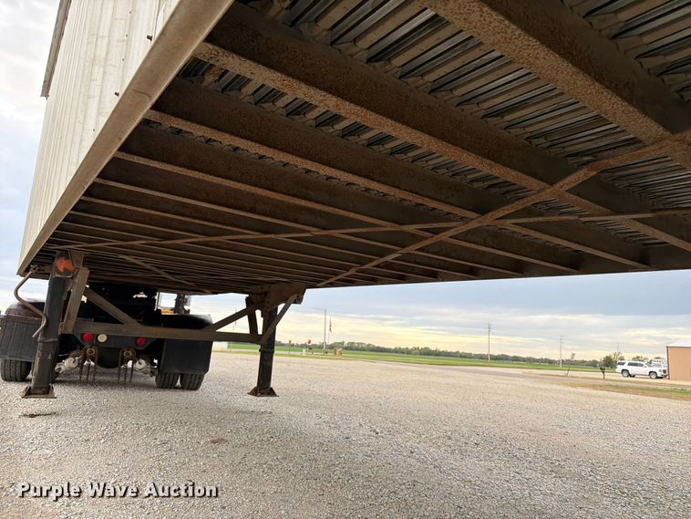 image for item FK3867 2001 Wilkens OK2MA32NCFSR walking floor trailer