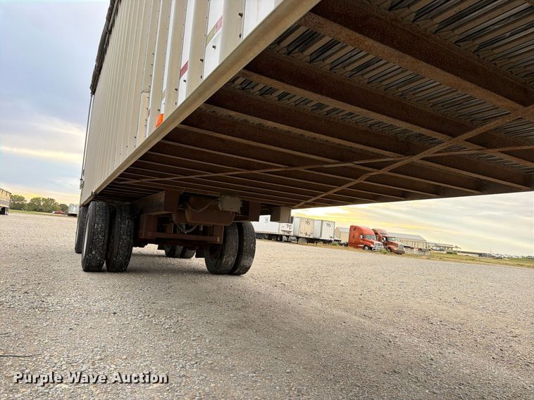 image for item FK3867 2001 Wilkens OK2MA32NCFSR walking floor trailer