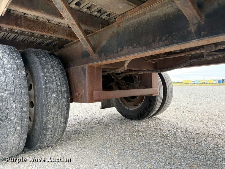 image for item FK3867 2001 Wilkens OK2MA32NCFSR walking floor trailer