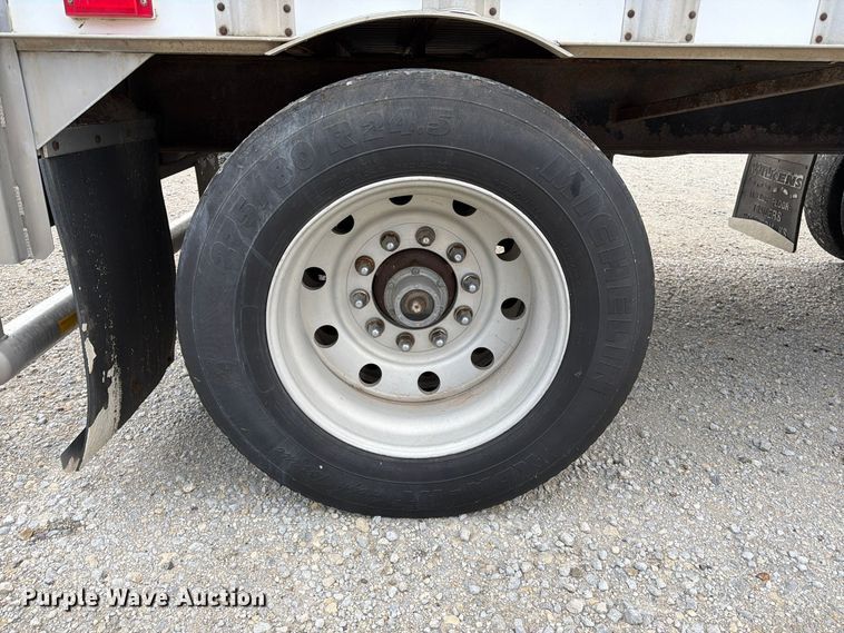 image for item FK3867 2001 Wilkens OK2MA32NCFSR walking floor trailer