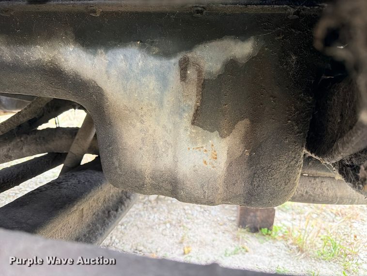 image for item FM6624 2007 International 7400 refuse truck