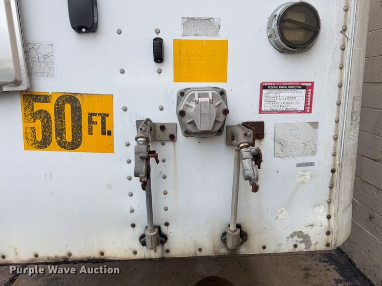 image for item FP4088 2023 Utility VS2D dry van trailer