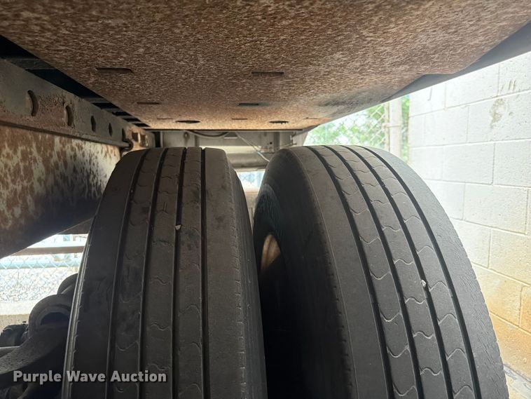 image for item FP4088 2023 Utility VS2D dry van trailer