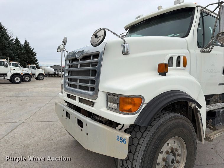 image for item FT7550 2003 Sterling Trucks L9500 Series truck cab and chassis