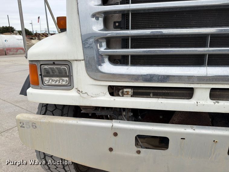 image for item FT7550 2003 Sterling Trucks L9500 Series truck cab and chassis