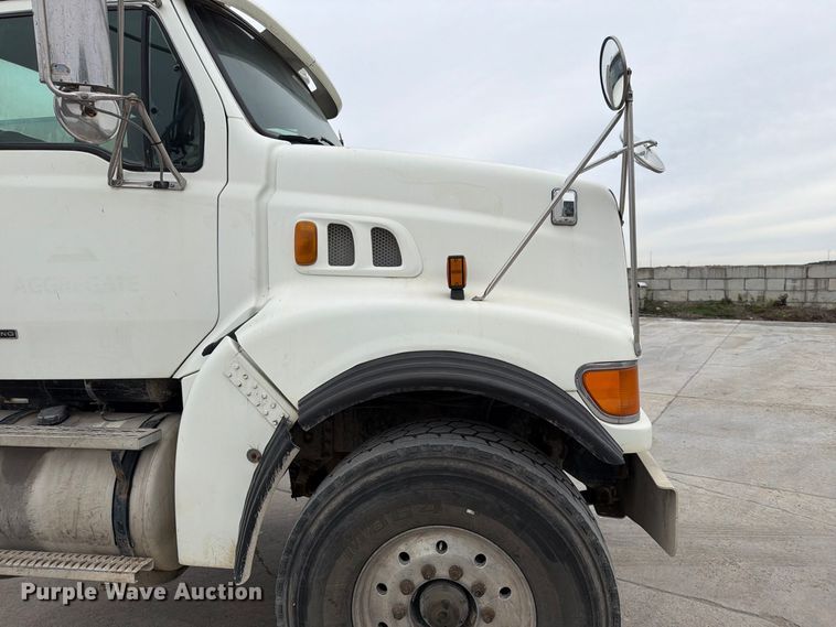 image for item FT7550 2003 Sterling Trucks L9500 Series truck cab and chassis