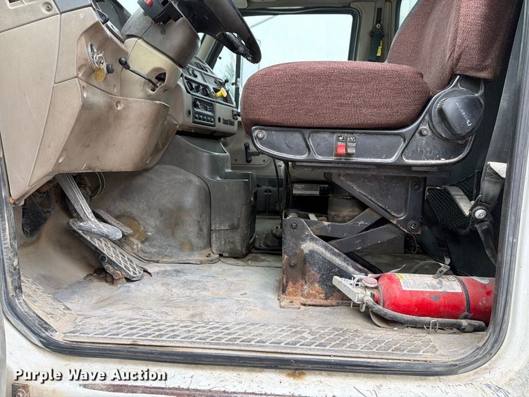 image for item FT7550 2003 Sterling Trucks L9500 Series truck cab and chassis