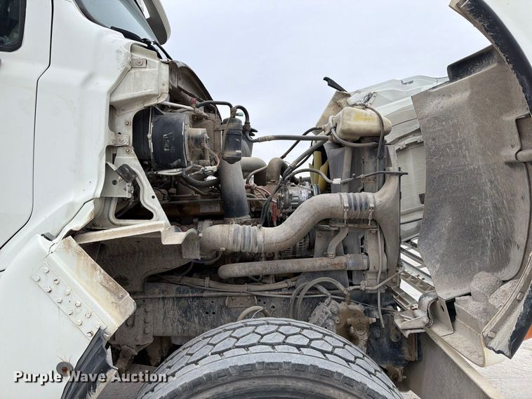 image for item FT7550 2003 Sterling Trucks L9500 Series truck cab and chassis