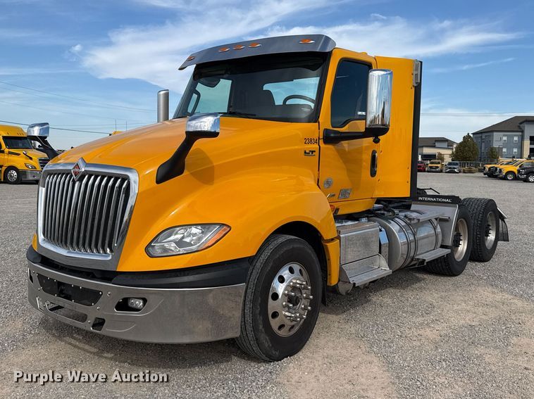 image for item FV2084 2023 International LT625 semi truck