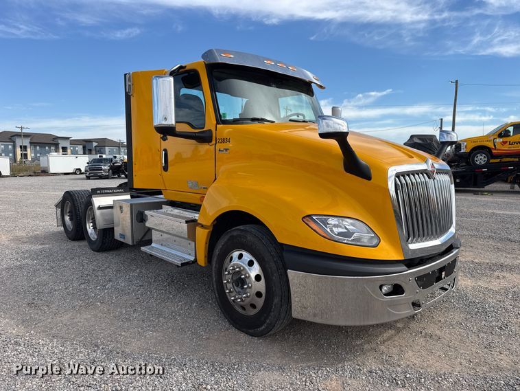 image for item FV2084 2023 International LT625 semi truck