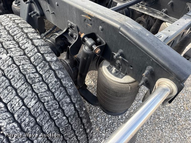 image for item FV2084 2023 International LT625 semi truck
