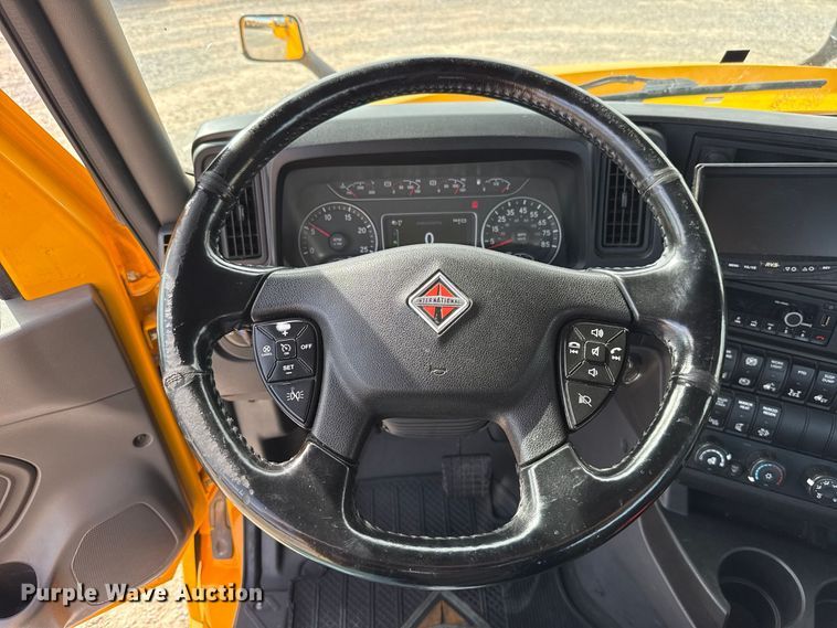 image for item FV2084 2023 International LT625 semi truck