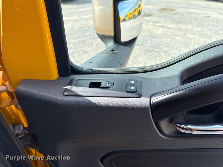 image for item FV2084 2023 International LT625 semi truck