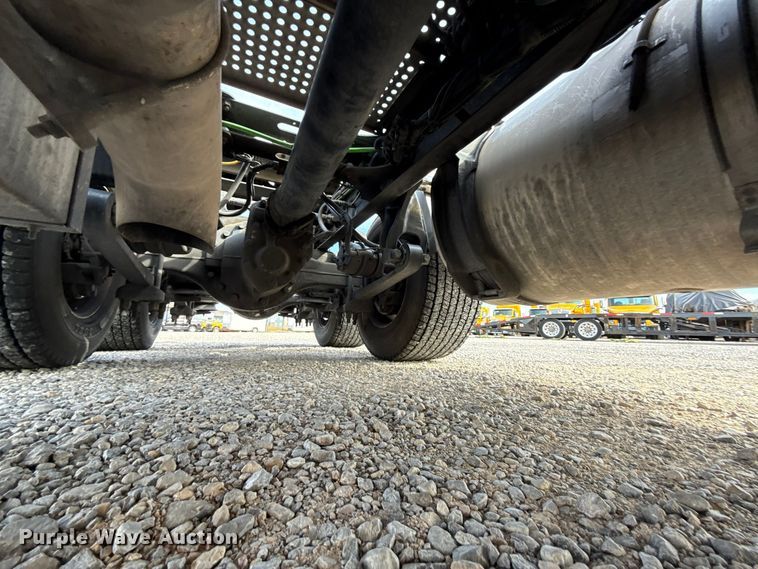 image for item FV2084 2023 International LT625 semi truck