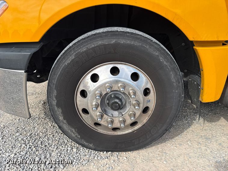 image for item FV2084 2023 International LT625 semi truck