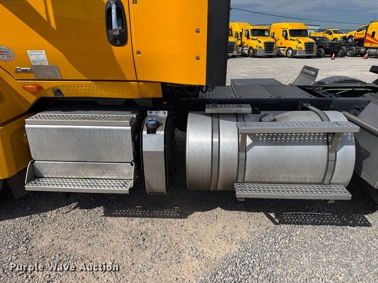 image for item FV2085 2024 International LT625 semi truck