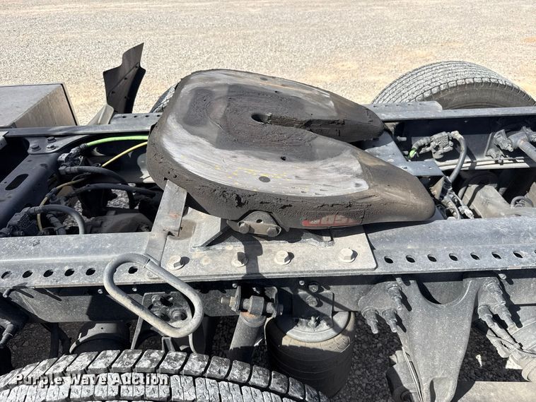 image for item FV2085 2024 International LT625 semi truck