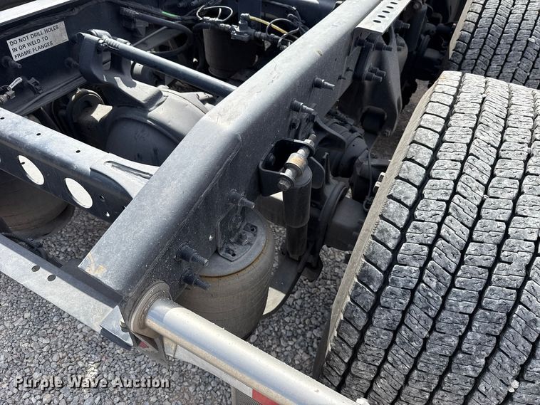 image for item FV2085 2024 International LT625 semi truck