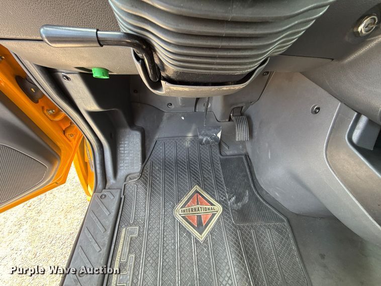 image for item FV2085 2024 International LT625 semi truck