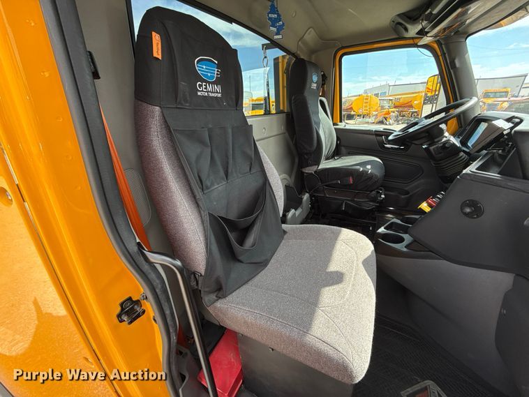 image for item FV2085 2024 International LT625 semi truck