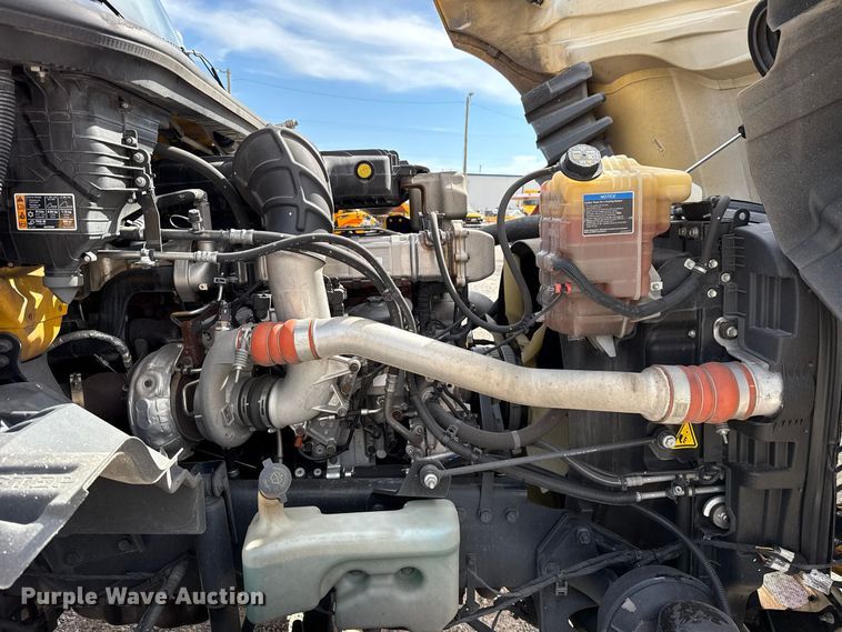 image for item FV2085 2024 International LT625 semi truck