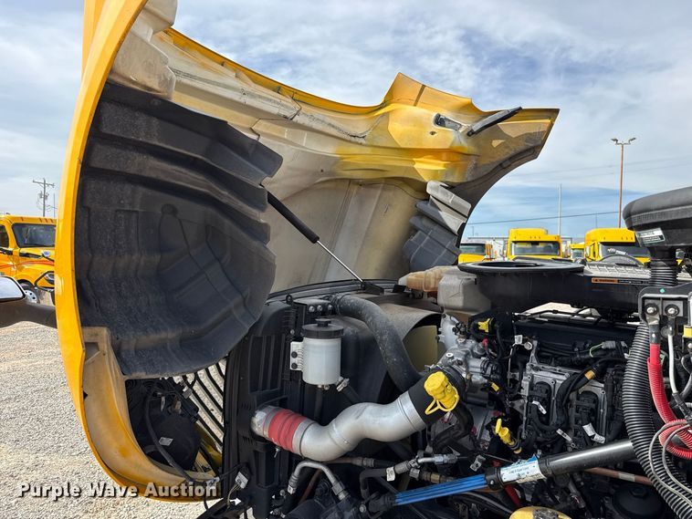 image for item FV2085 2024 International LT625 semi truck