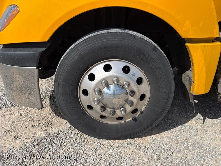 image for item FV2085 2024 International LT625 semi truck
