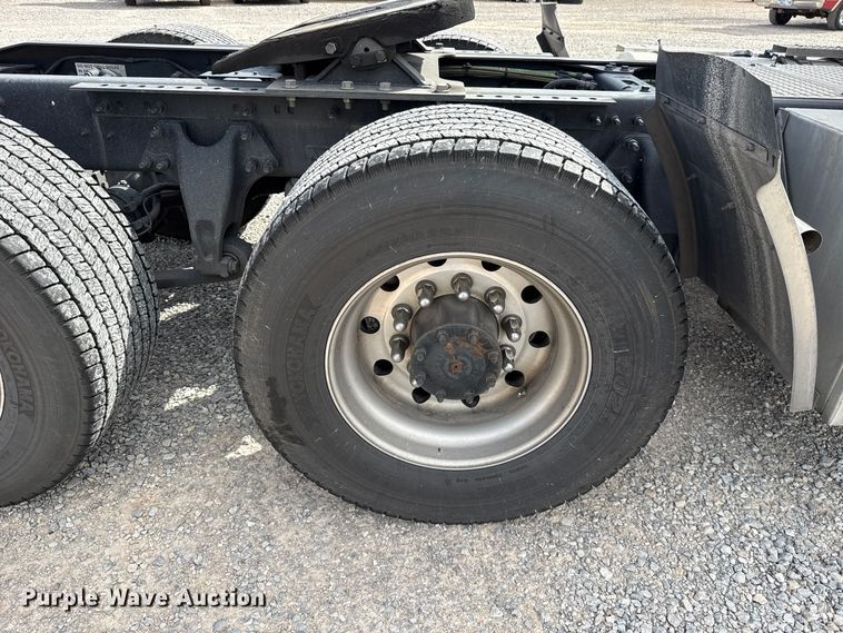 image for item FV2085 2024 International LT625 semi truck