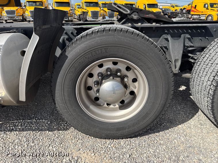 image for item FV2085 2024 International LT625 semi truck