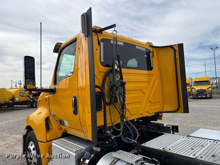 image for item FV2086 2023 International LT625 semi truck
