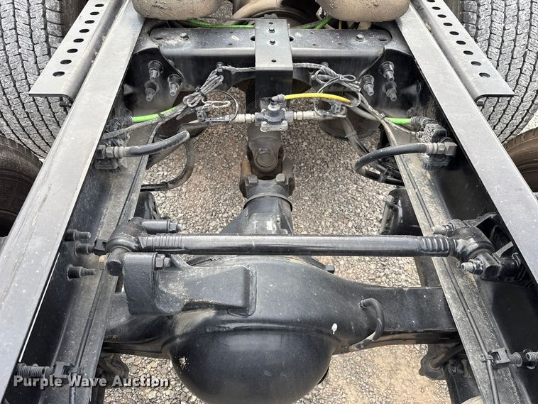 image for item FV2086 2023 International LT625 semi truck