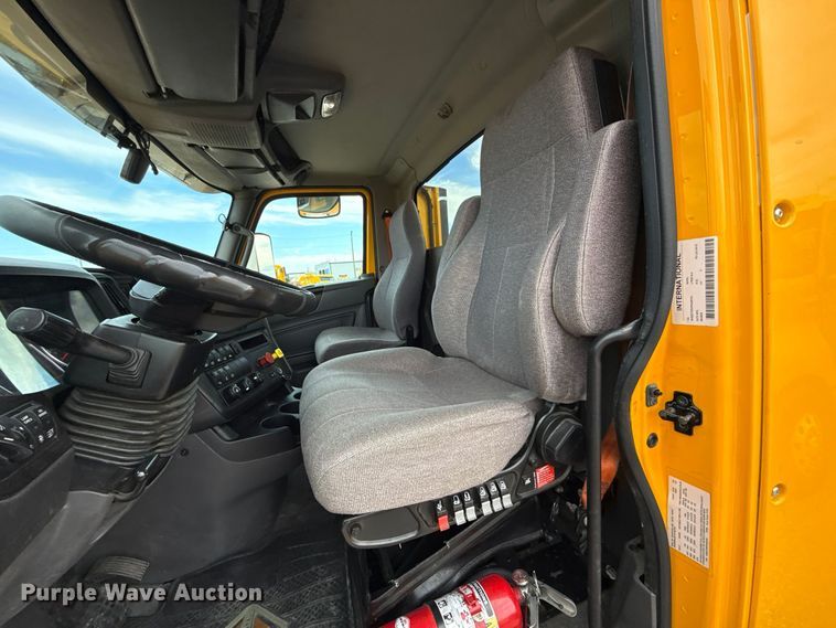 image for item FV2086 2023 International LT625 semi truck