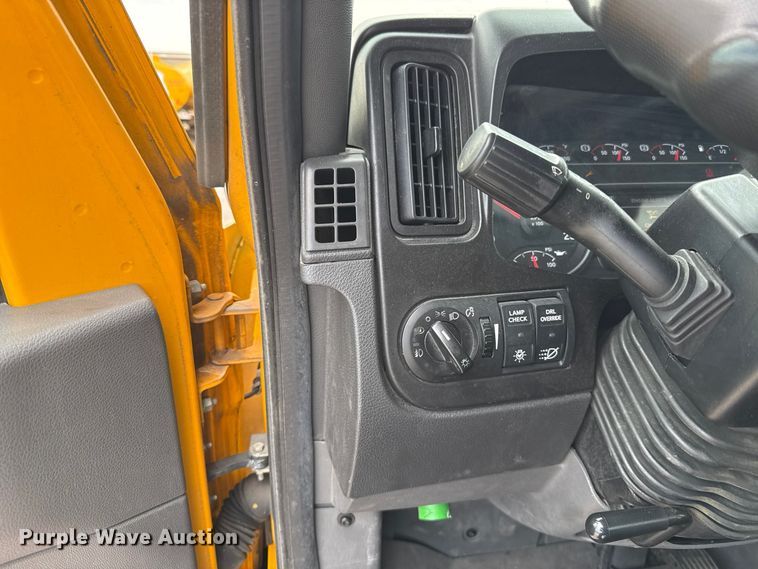 image for item FV2086 2023 International LT625 semi truck