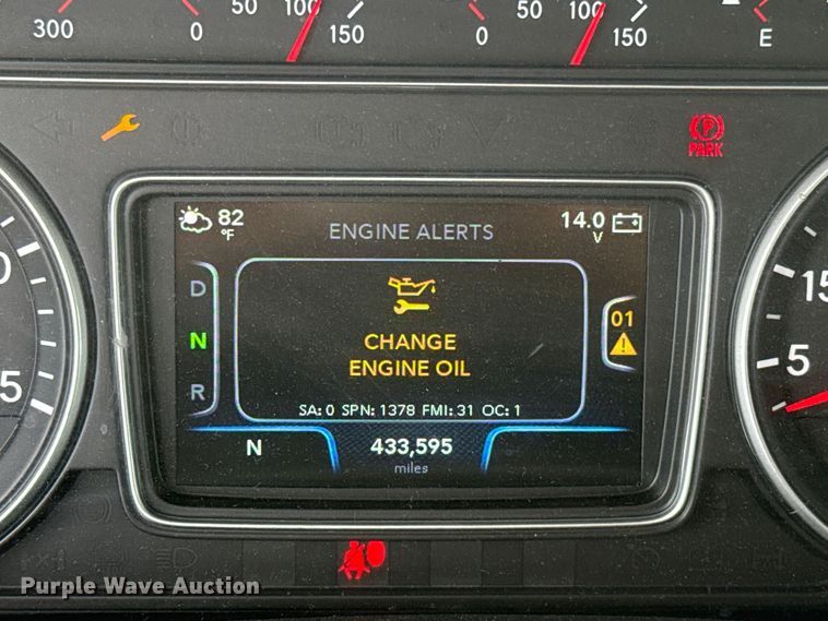 image for item FV2086 2023 International LT625 semi truck