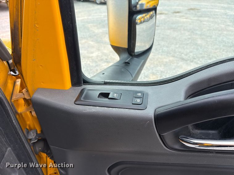 image for item FV2086 2023 International LT625 semi truck