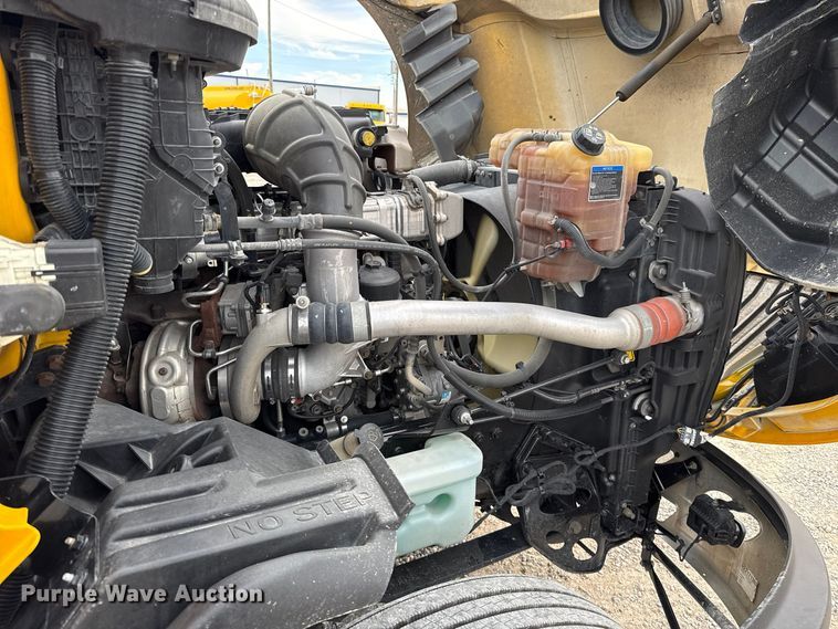 image for item FV2086 2023 International LT625 semi truck