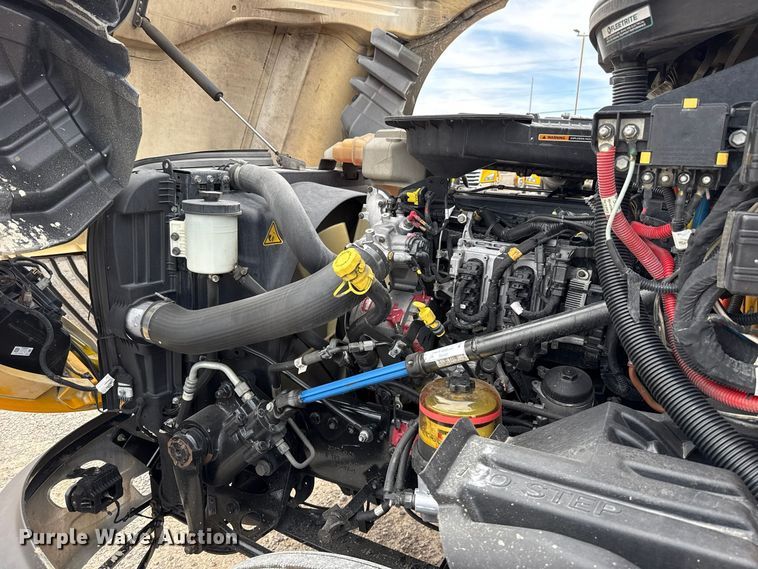 image for item FV2086 2023 International LT625 semi truck