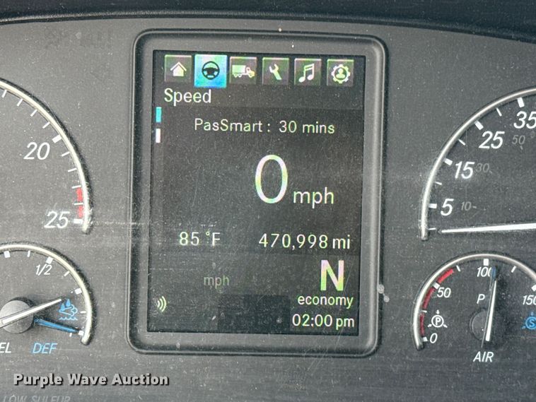 image for item FV2087 2021 Freightliner Cascadia 126 semi truck