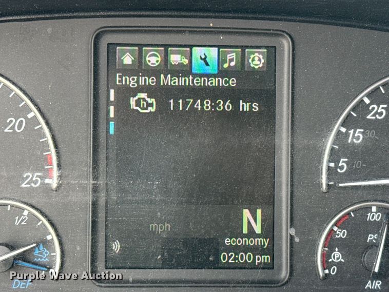 image for item FV2087 2021 Freightliner Cascadia 126 semi truck