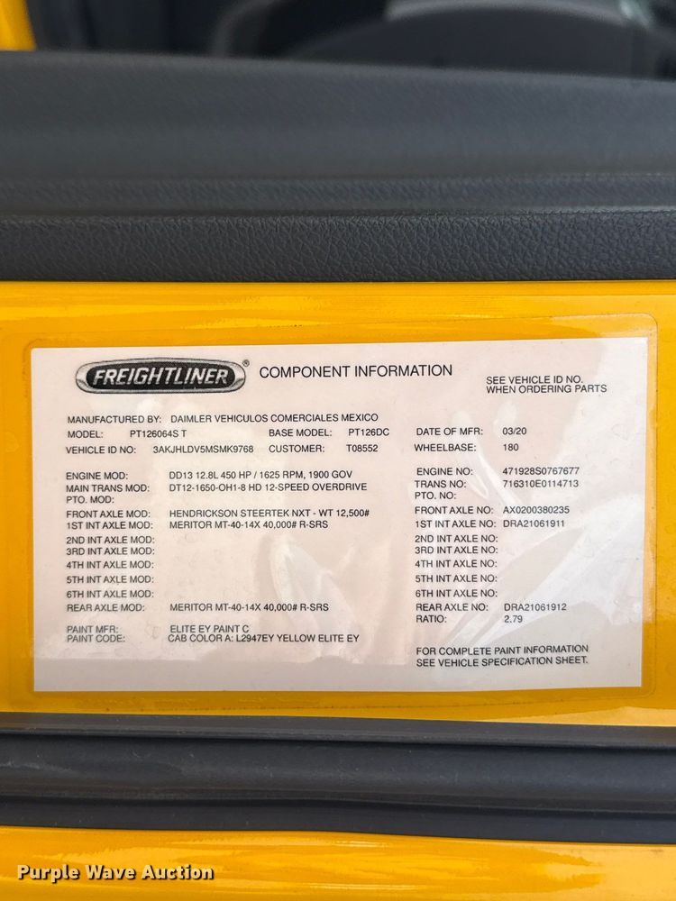 image for item FV2087 2021 Freightliner Cascadia 126 semi truck