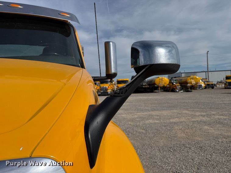 image for item FV2088 2023 International LT625 semi truck