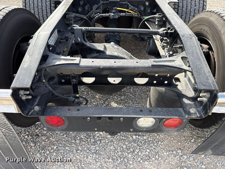 image for item FV2088 2023 International LT625 semi truck